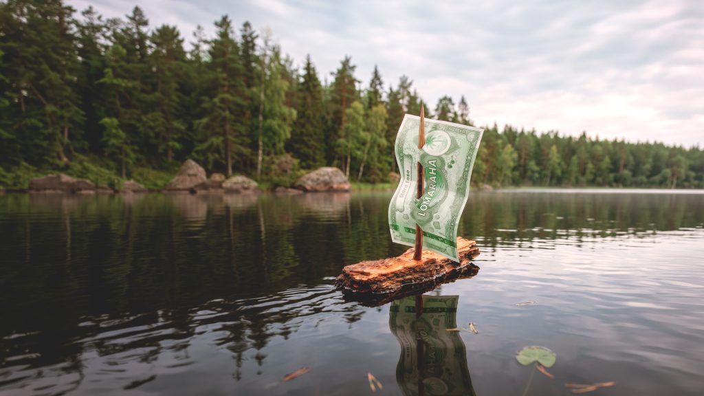 kesälomarahat puukaupalla