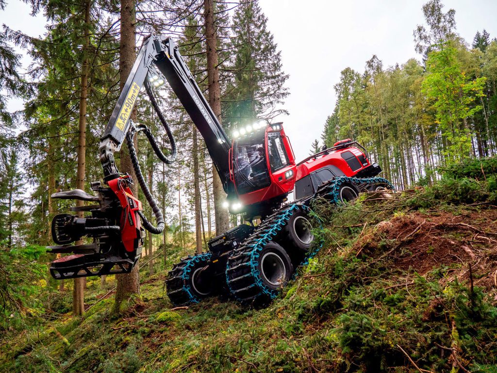 Metsäkoneyrittäjä Stora enson Harvesting Partner -kumppanina