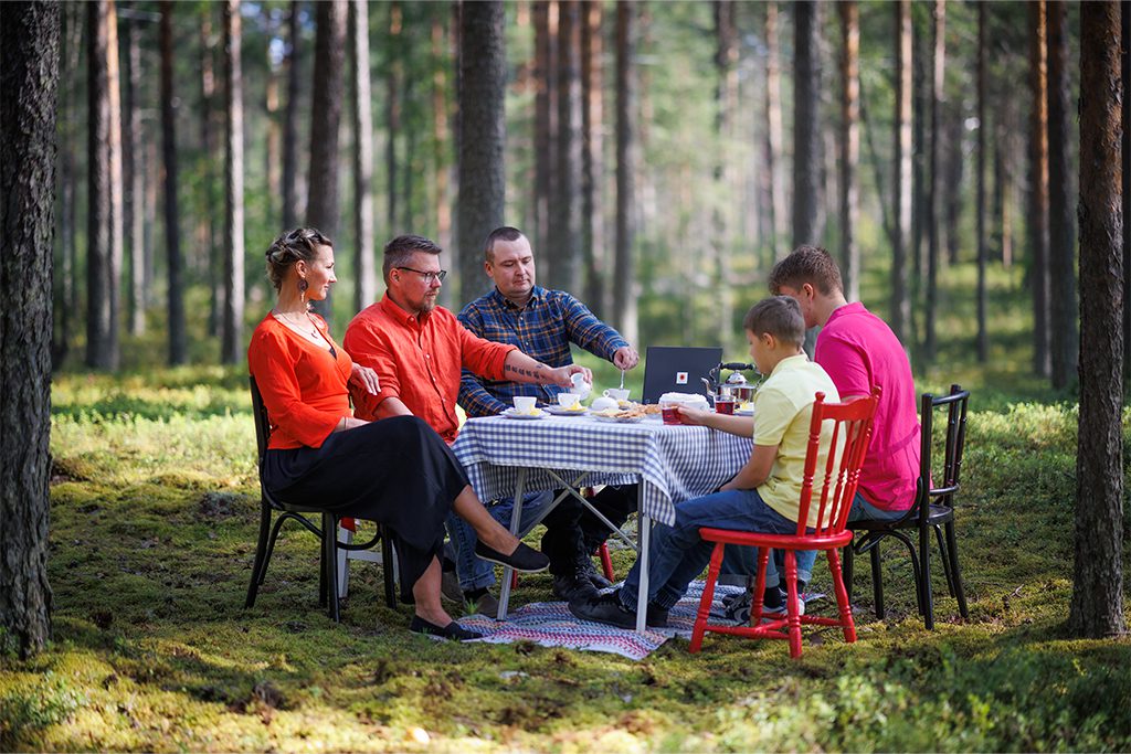 Puukaupat kesäksi.
