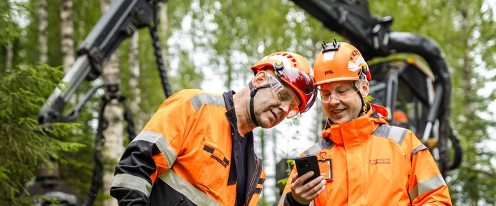 Lukkarisen perheyrityksessä on käynnissä sukupolvenvaihdos. Pitkän linjan yrittäjien vastuu siirtyy vähitellen nuoremmille, samalla kun pitkä kumppanuus Stora Enson kanssa jatkuu.