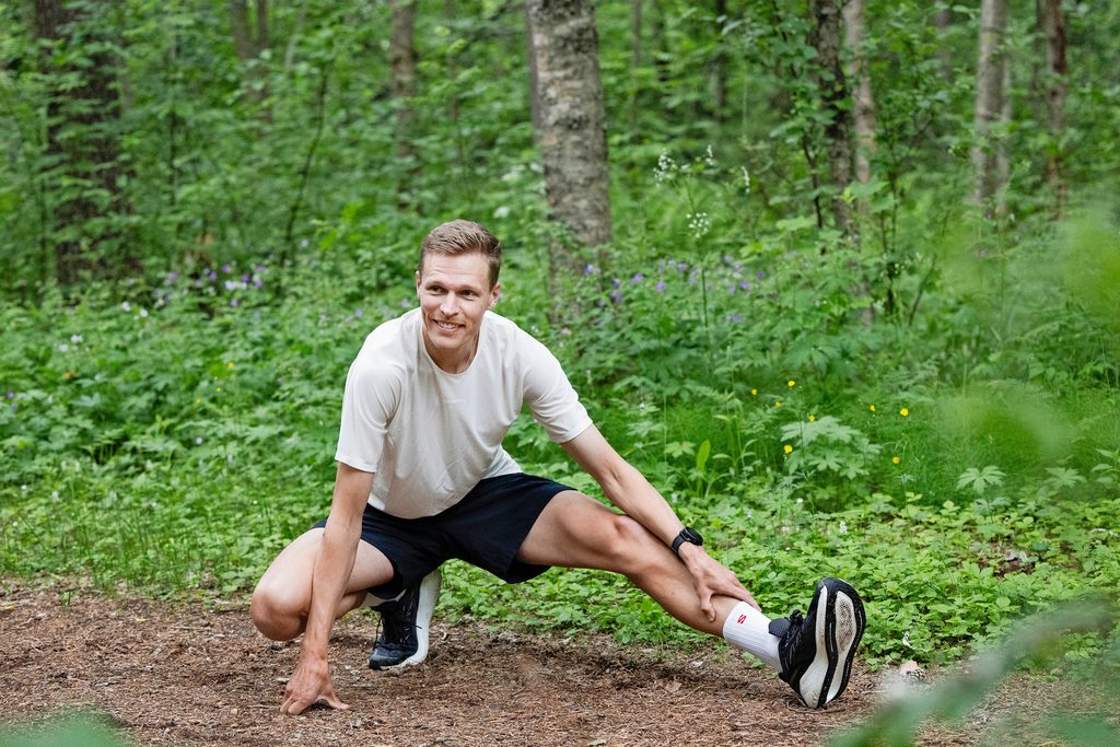 Ammattiurheilija Topi Raitaselle metsän myynti oli vastuullisuusteko.